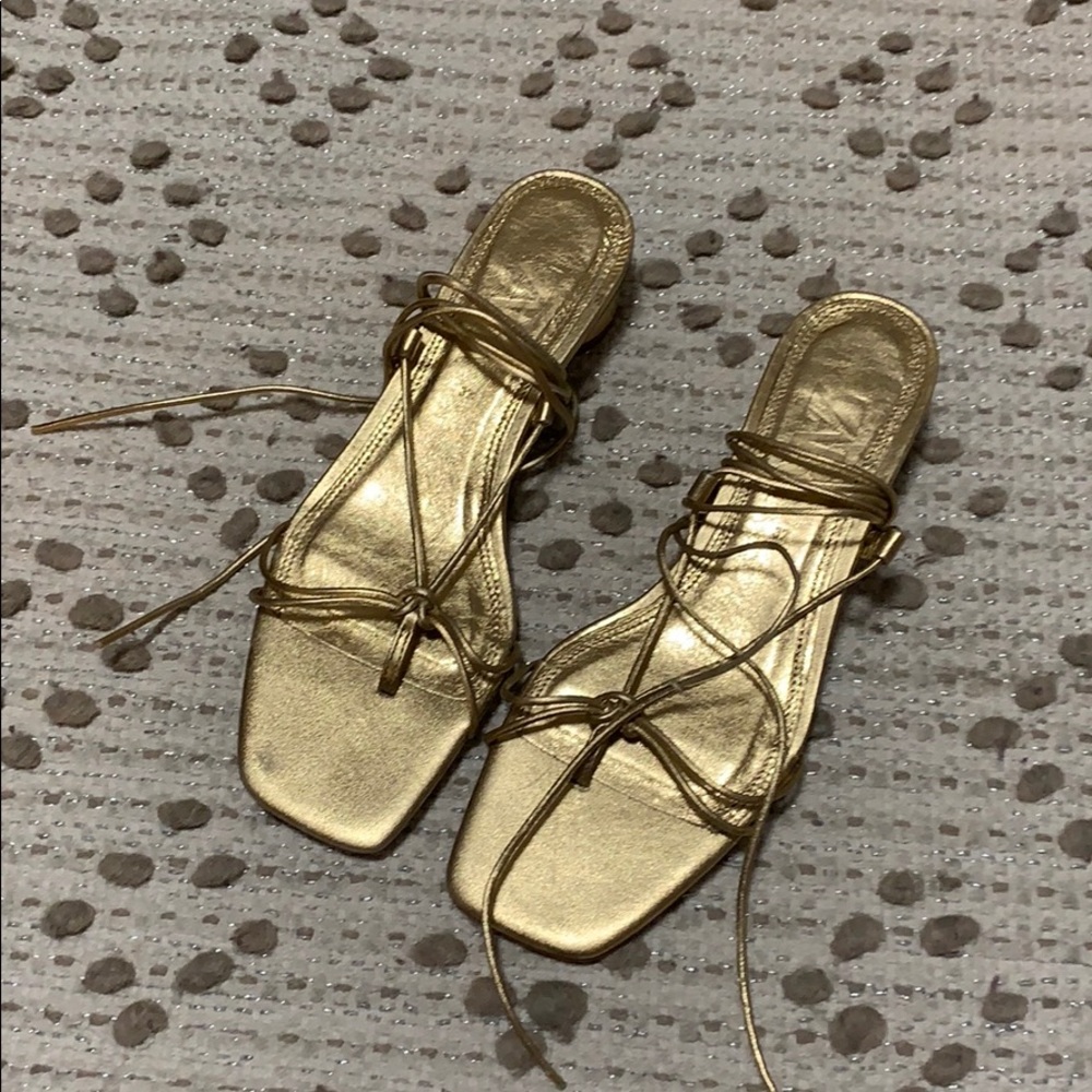 *SOLD* Zara gold sandals
